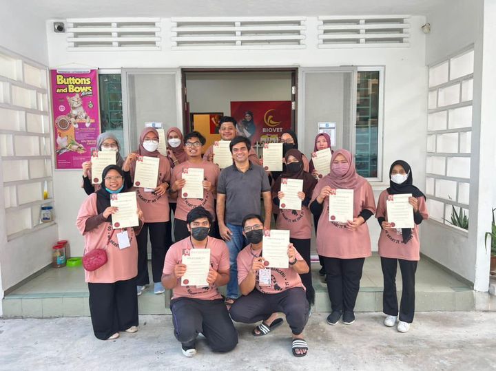 Penyertaan Sukarelawan Yang Hadir Ke Galeri Animal..