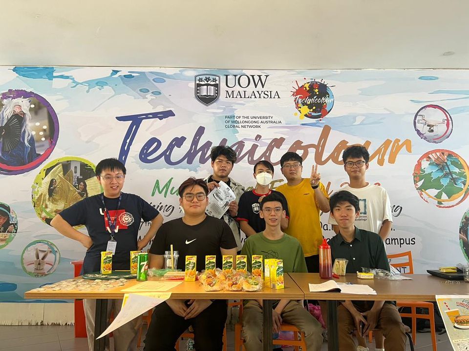 Three Groups Of Students From Uow Kdu Organized Fo..