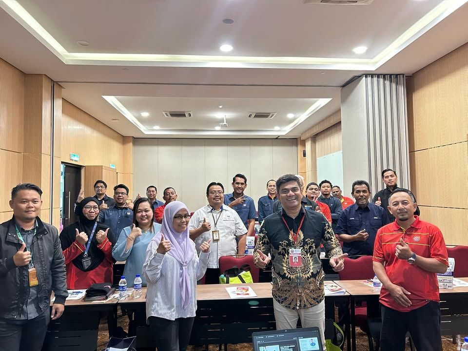 30 Kakitangan Seksyen Kawalan Penyakit, Jabatan Ke..